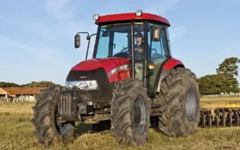 Trator Case Farmall 80